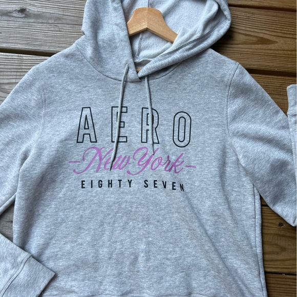 Aeropostale women’s large Light Gray Hoodie - Picture 3 of 8
